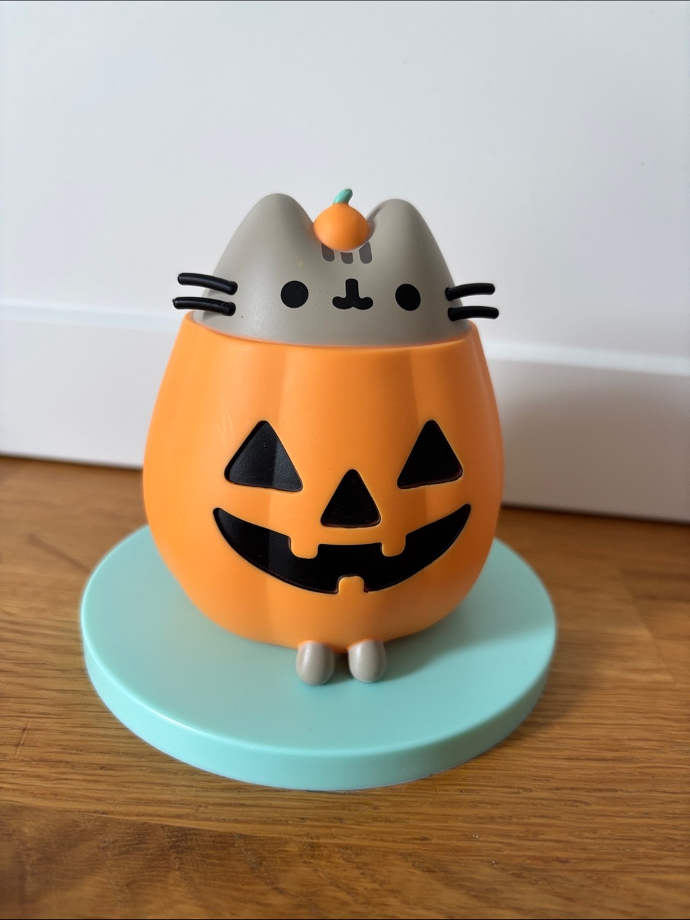 Pusheen Halloween Pumpkin Cat Figurine - Orange & Gray